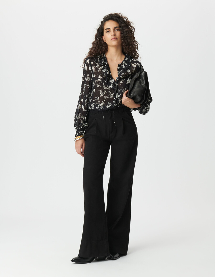 damesblouse van zwarte voile met bloemenprint