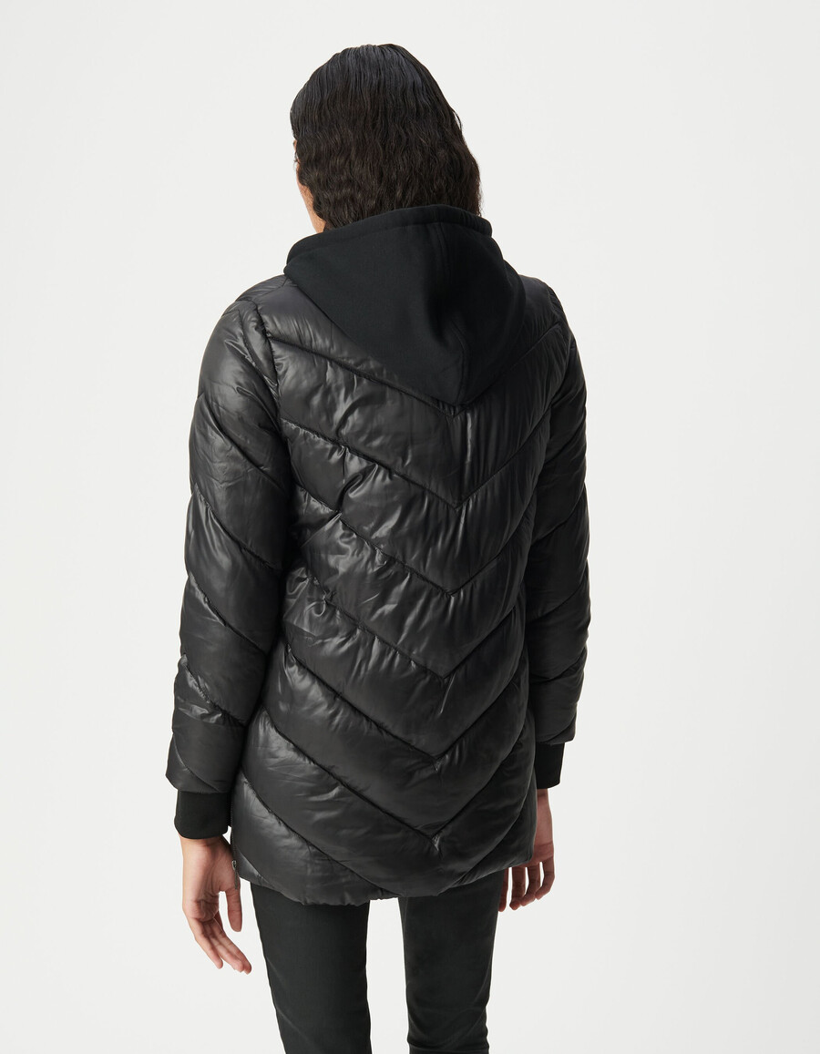 zwarte halflange gewatteerde damesjas met fleece capuchon