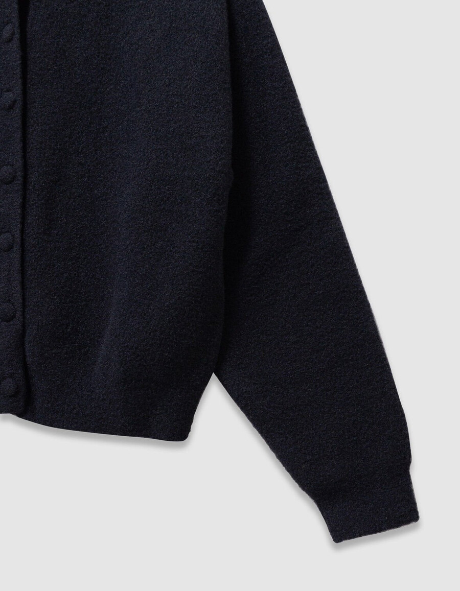 zwart zacht gebreid vest met knoopjes voor meisjes